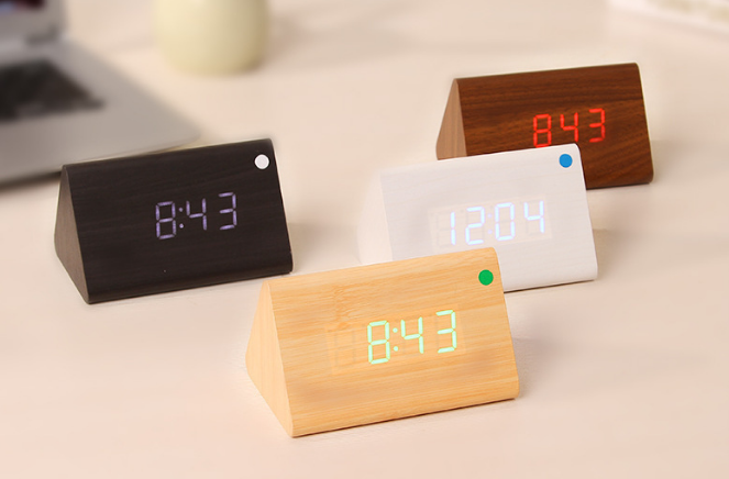 Y-1913 Wooden alarm clock