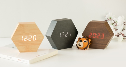 Y-1917 Wooden alarm clock