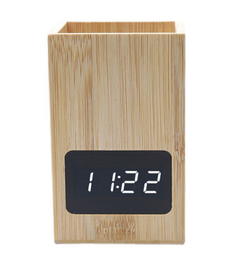 Bamboo pen holde